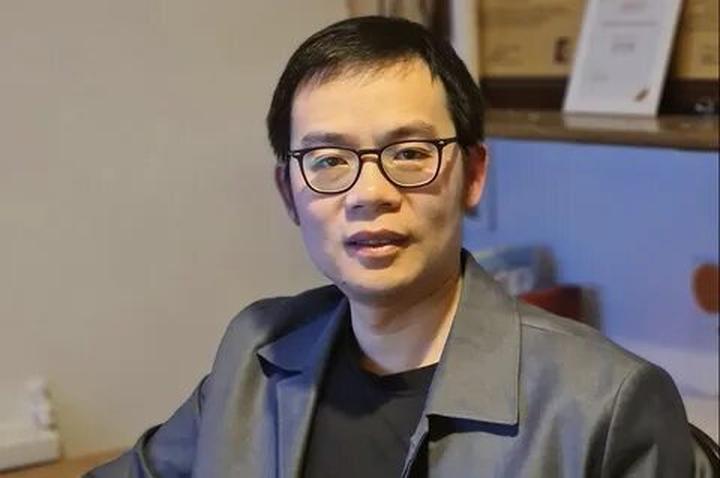 Chuyên gia Hotspot Matrix phân tích: Phương Oanh diện set đồ 50 và marketing video